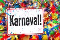 Karneval: Bunte Konfettis und farbenfrohes Schild – Karneval Bilder für die Faschingszeit.