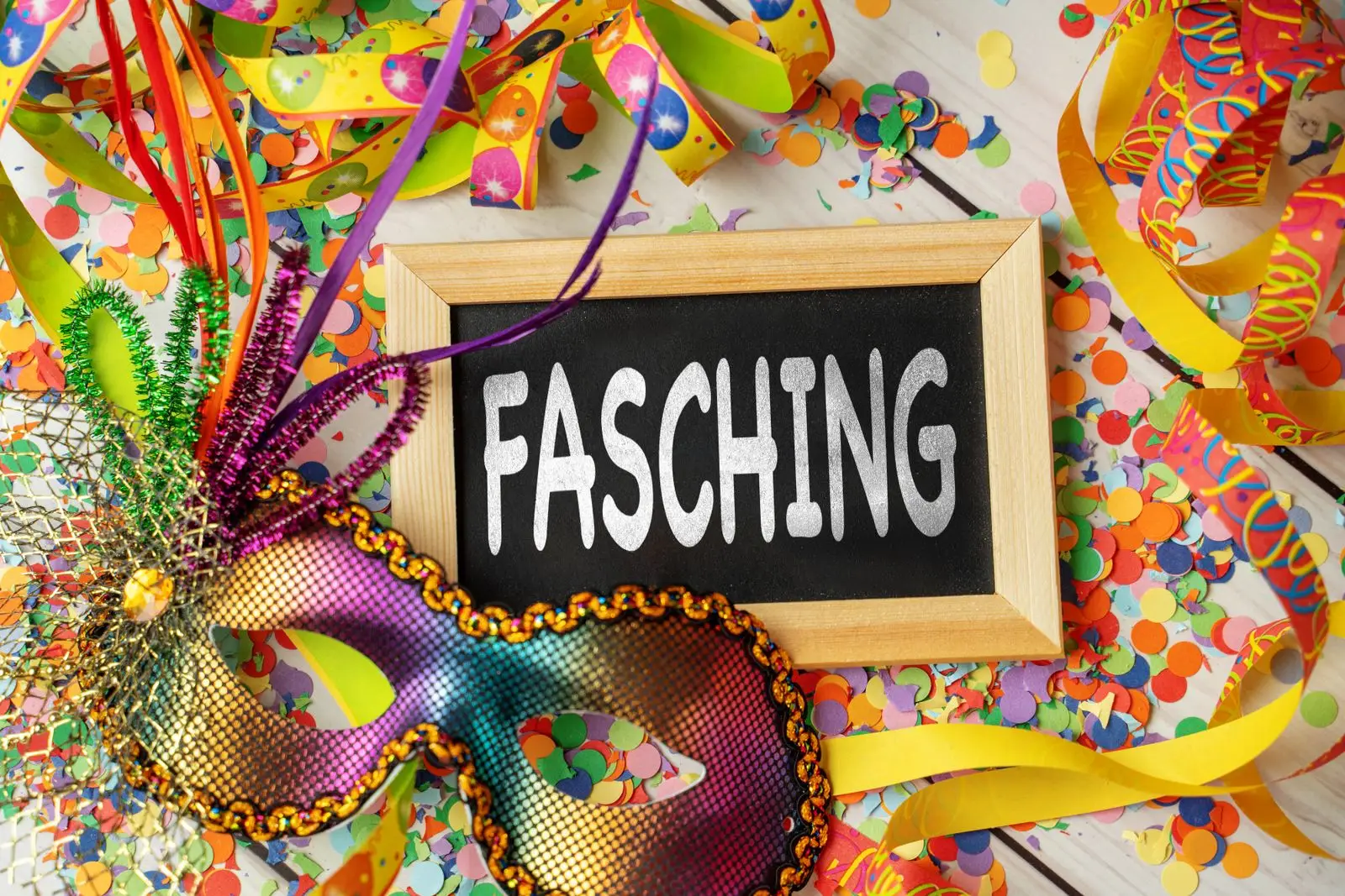Fasching 2026 auf einem schild