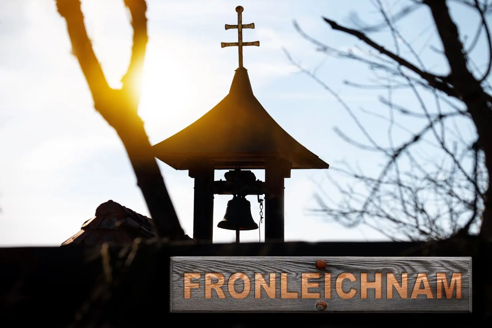 Symbol fronleichnam kirche und glocken