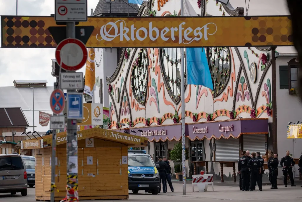 Explosion in münchen 1 picture 1600 1 Oktoberfest geschlossen mit polizeibeamten