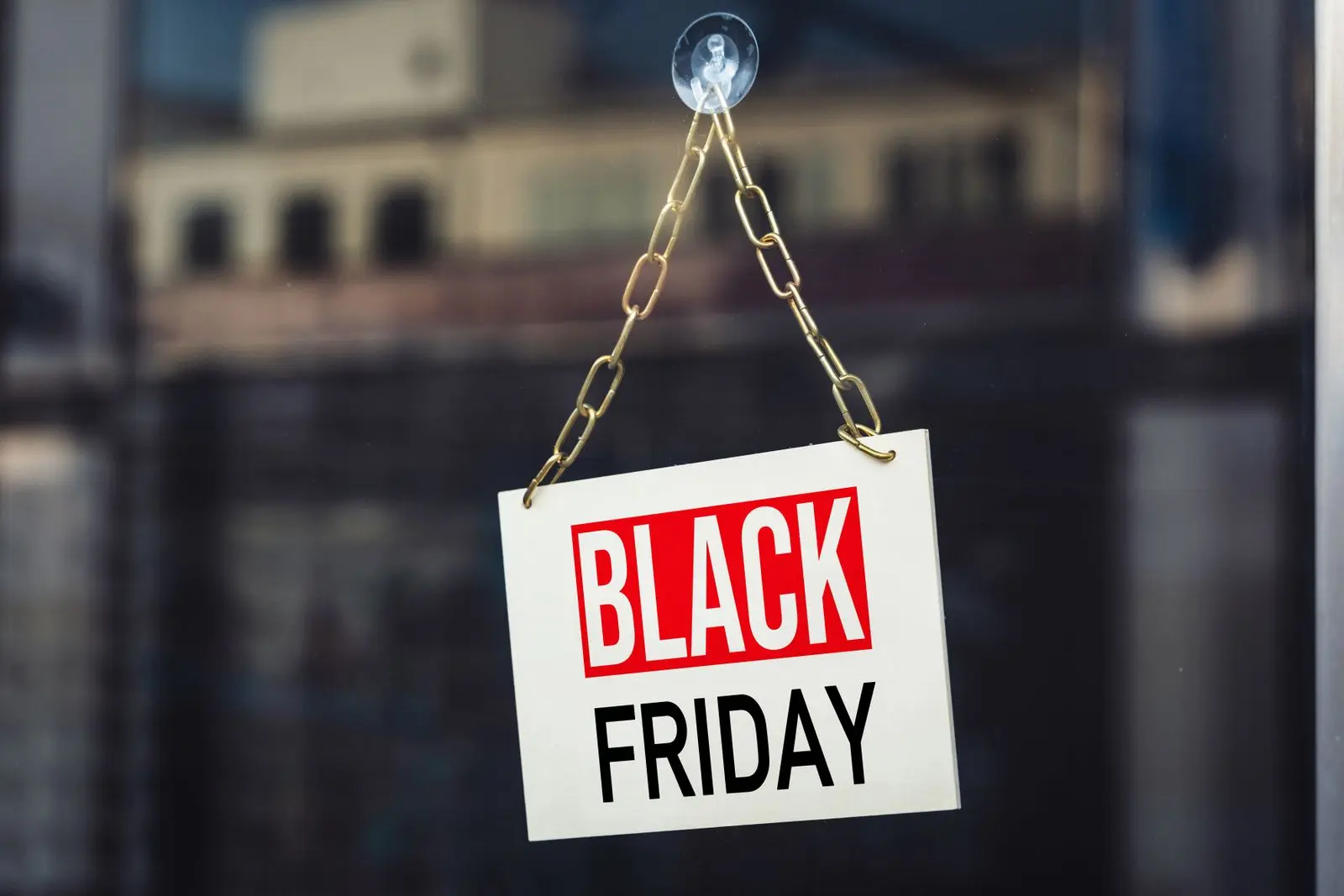 Black friday schild auf bild