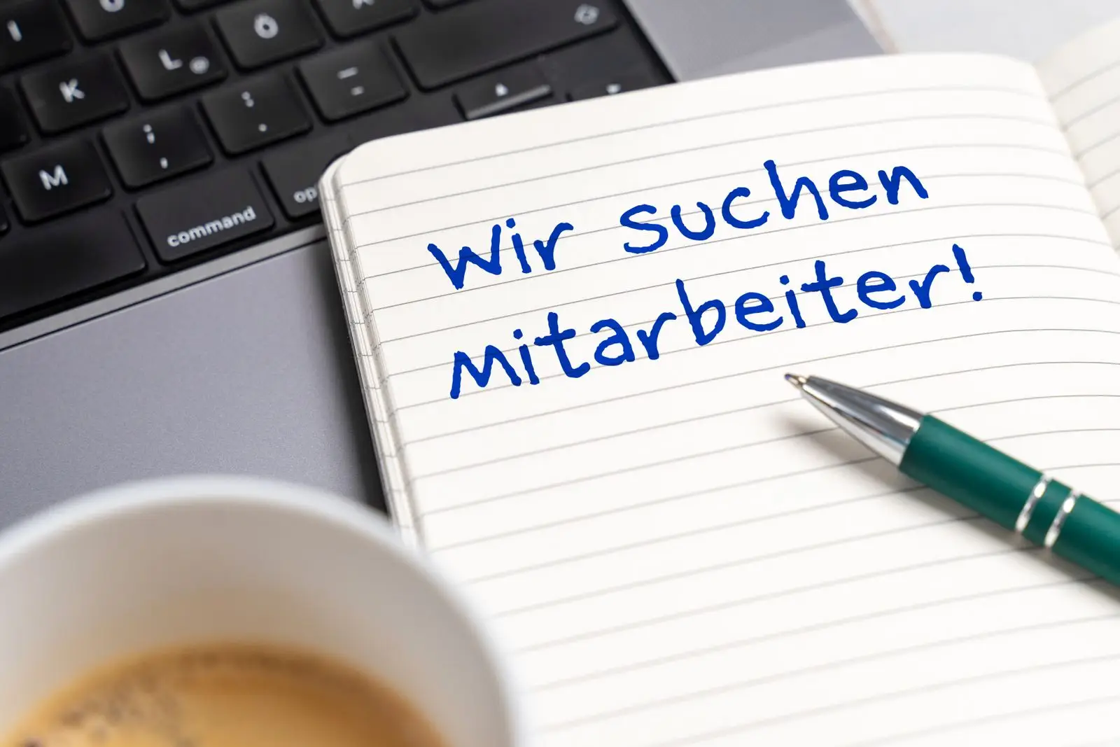Wir suchen mitarbeiter! Stellenausschreibung für burokaufmann.